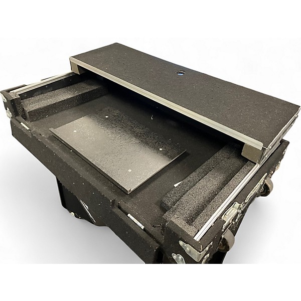 Used Grundorf CARPETED ROAD CASE DJ Case