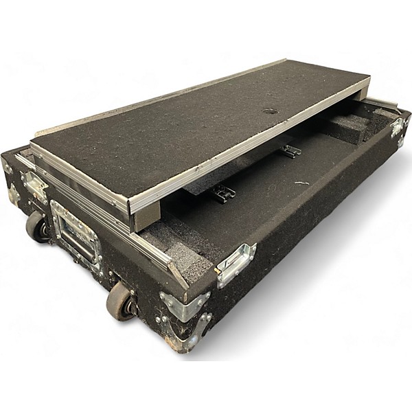 Used Grundorf CARPETED ROAD CASE DJ Case