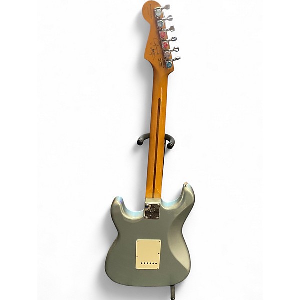 Used 2002 Fender Jimmy Vaughan Stratocaster blue Solid Body Electric Guitar