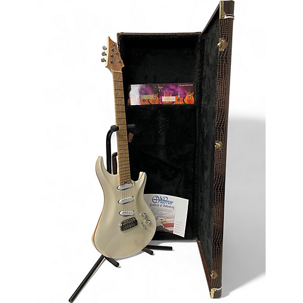 Used Warrior 55' Throwback Alpine White Solid Body Electric Guitar