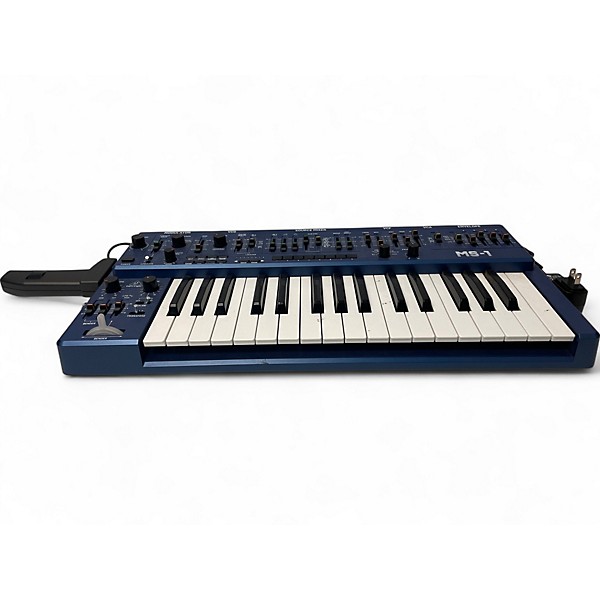 Used Behringer ms1 Synthesizer