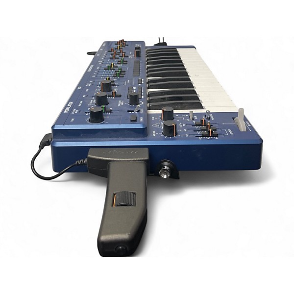 Used Behringer ms1 Synthesizer