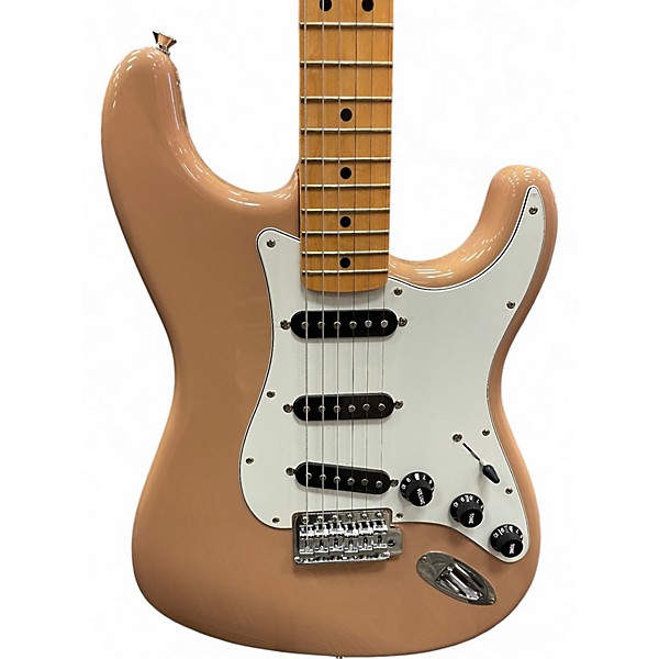 Used Fender international color stratocaster Sahara taupe Solid Body Electric Guitar