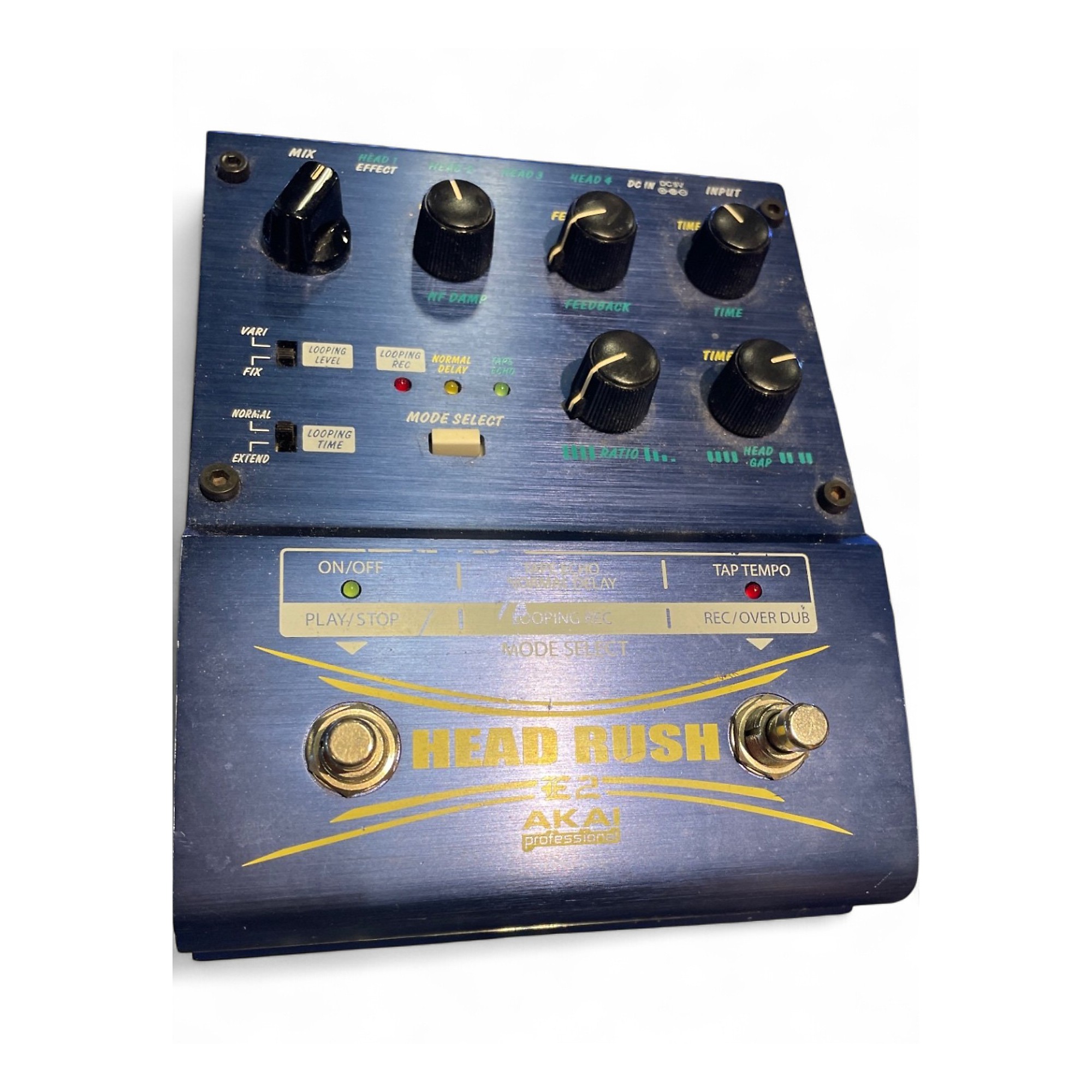 Used Akai Professional E2 Headrush Delay/Looper Effect Pedal