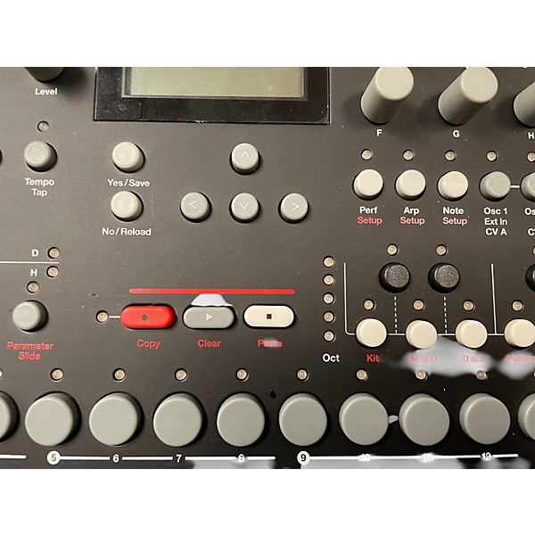 Used Elektron Analog Four Tabletop Synthesizer Synthesizer
