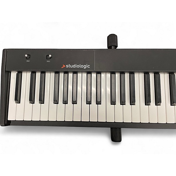 Used Studiologic Numa Compact 2 88 Key Keyboard Workstation