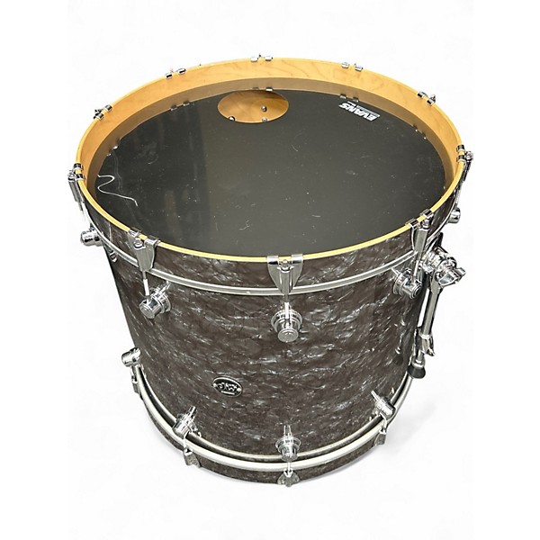 Used Dw 5 Piece performance series  black diamond Drum Kit