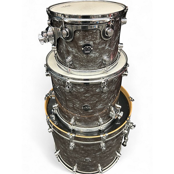 Used Dw 5 Piece performance series  black diamond Drum Kit