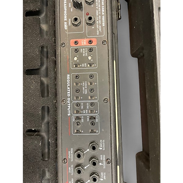 Used SKB STAGEFIVE Pedal Board