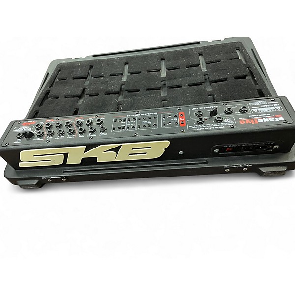 Used SKB STAGEFIVE Pedal Board