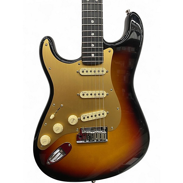 Used Fender AMERICAN ULTRA II STRATOCASTER 2 Color Sunburst Electric Guitar