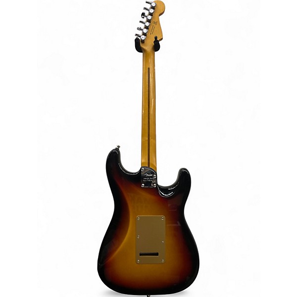 Used Fender AMERICAN ULTRA II STRATOCASTER 2 Color Sunburst Electric Guitar