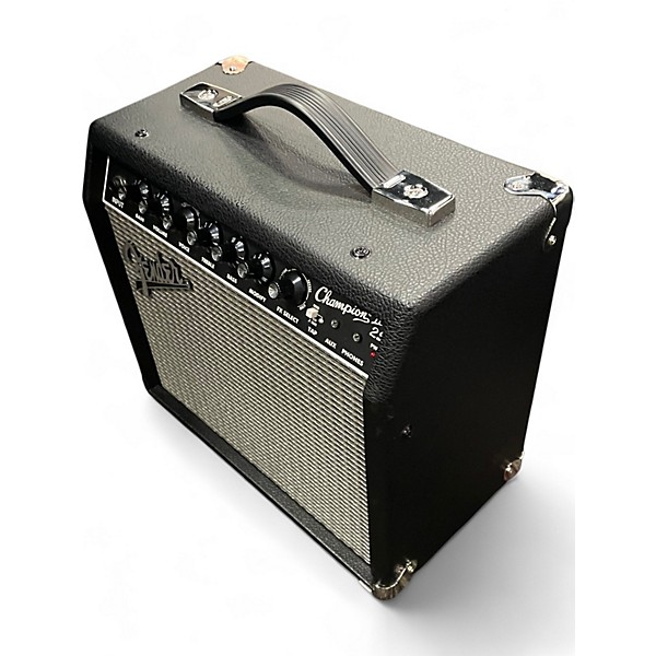 Used Fender CHAMPION II 25 Tube Bass Combo Amp