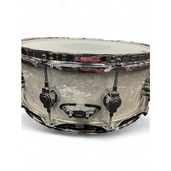 Used DW 5.5X14 Performance Series Snare Pearl White Drum