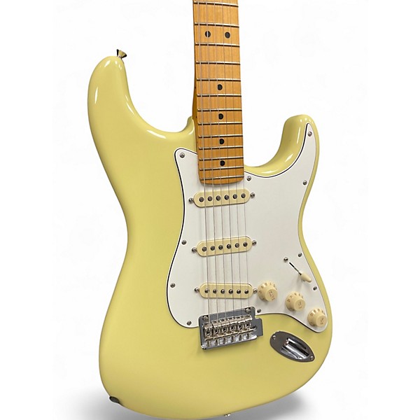 Used Fender Player II Stratocaster Maple Fingerboard Hialeah Yellow Solid Body Electric Guitar