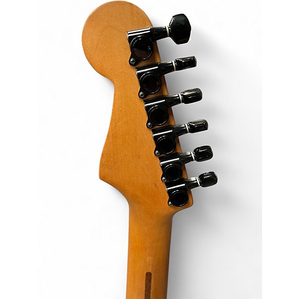 Used 1987 Fender Stratocaster white Solid Body Electric Guitar