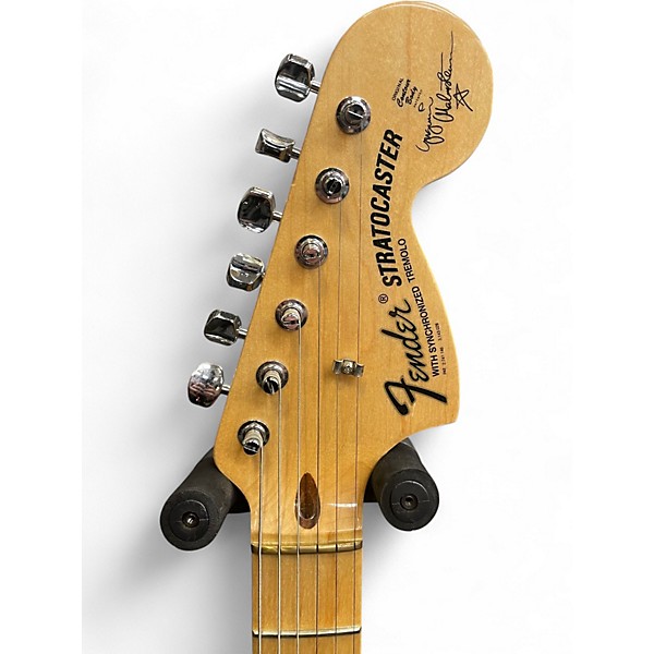 Vintage 2006 Fender Artist Series Yngwie Malmsteen Stratocaster Vintage White Solid Body Electric Guitar