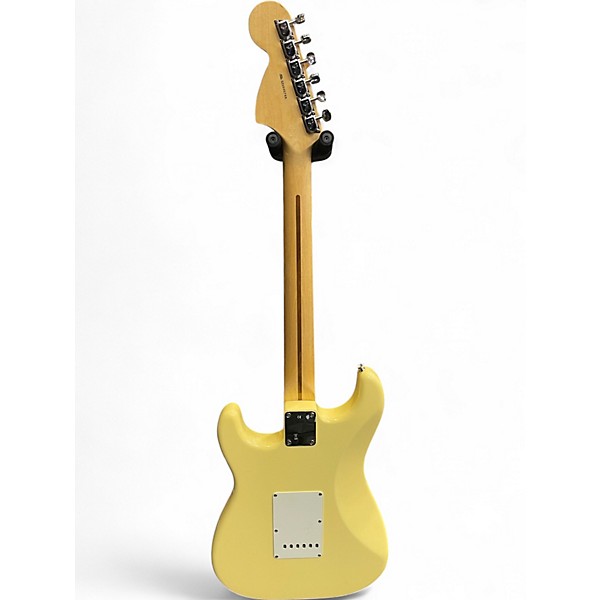 ギター Fender Yngwie Malmsteen Vintage White Fender Yngwie Malmsteen Stratocaster Electric Guitar - Vintage