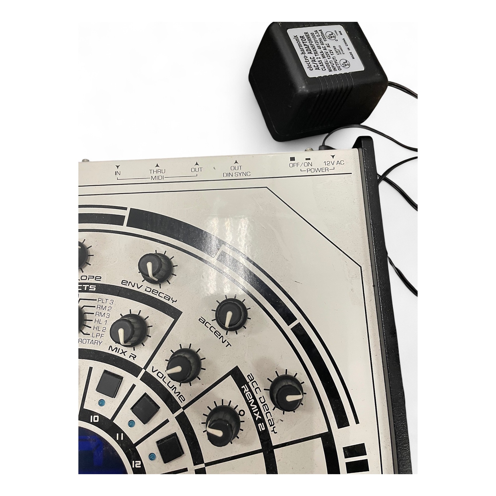 Used Future Retro REVOLUTION Production Controller | Guitar