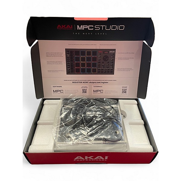 Used Akai Professional MPC STUDIO BLACK Production Controller