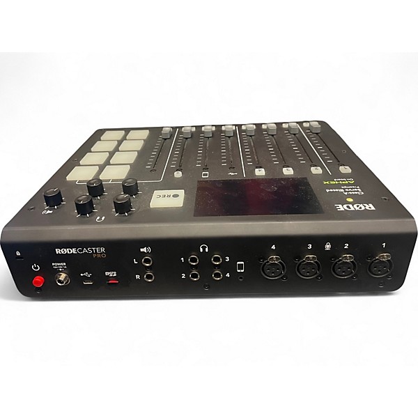Used RODE RODE PODCASTER RECORDING BUNDLE
