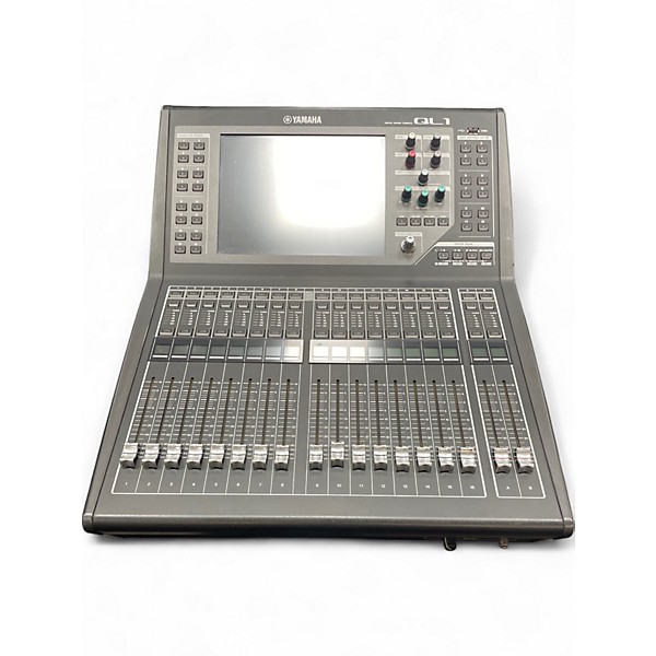 Used Yamaha QL Digital Mixing Console Digital Mixer