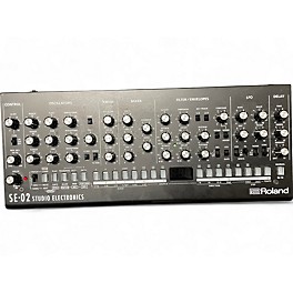 Used Roland se-02 Synthesizer