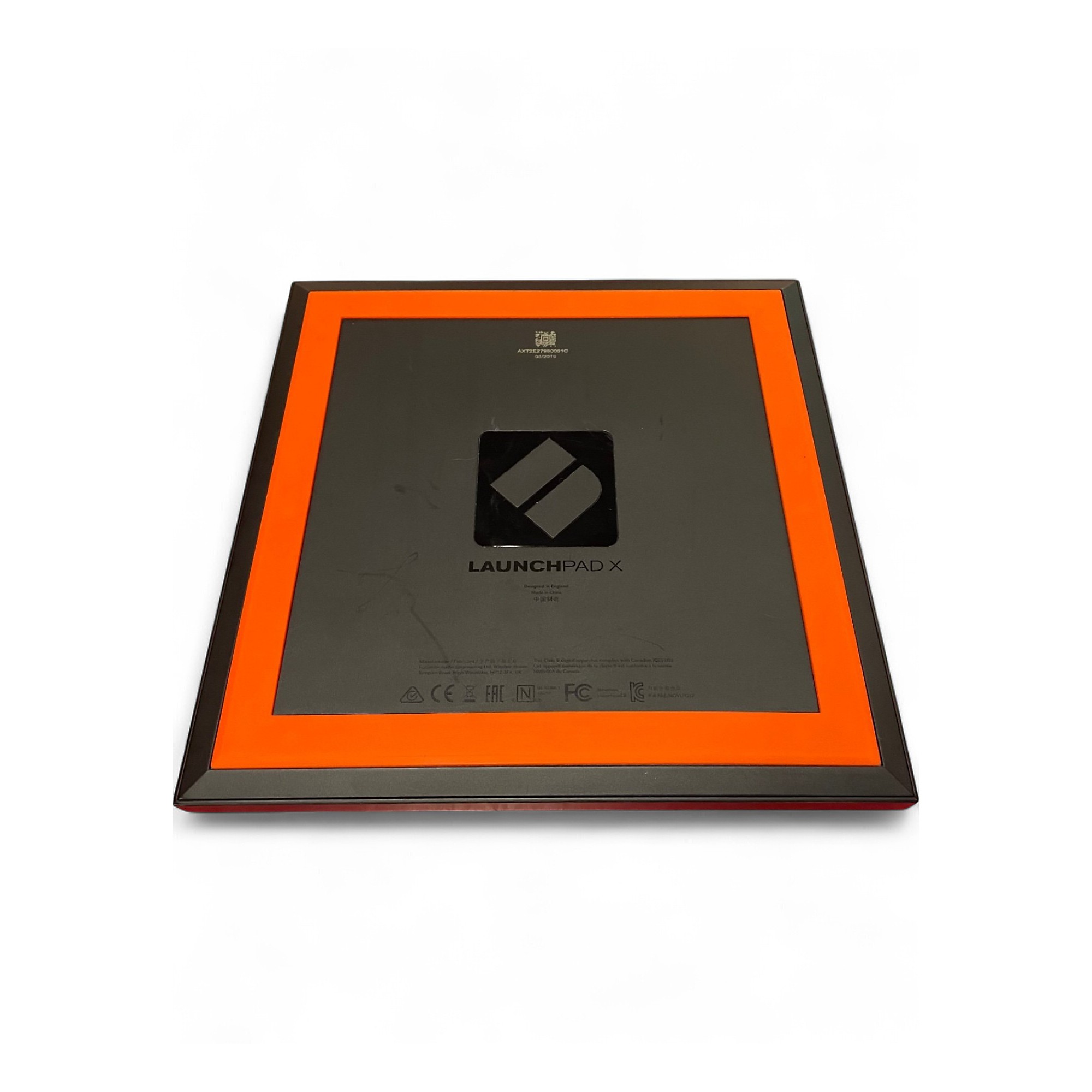 Amazon.com: Novation Launchpad X MIDI Grid Controller for