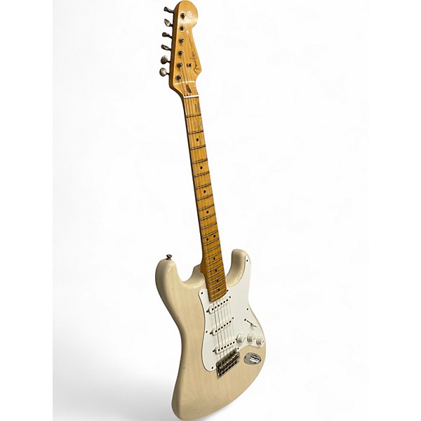 Used Fender Journeyman Relic Eric Clapton Signature Stratocaster WHITE Solid Body Electric Guitar