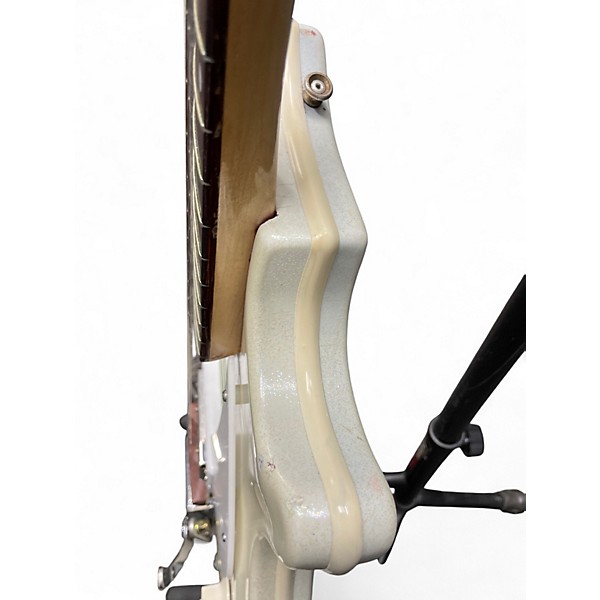 Vintage 1961 Supro Single Pickup Cream Solid Body Electric Guitar