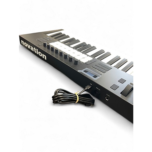 Used Novation Used Novation LAUNCHKEY 37 MK4 MIDI Controller