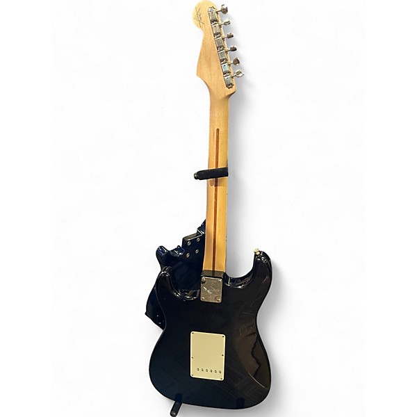 Used Fender Eric Clapton "Blackie" Stratocaster Black Solid Body Electric Guitar