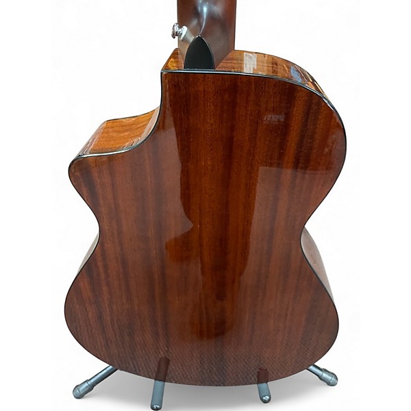 Used Breedlove Discovery Concert 2 Tone Sunburst Acoustic Guitar