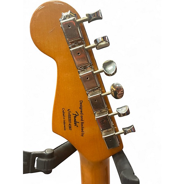 Used Squier Classic Vibe 1960S Stratocaster 3 Color Sunburst Solid Body Electric Guitar