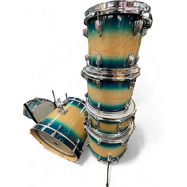 Used TAMA 5 Piece SUPERSTAR CLASSIC Sapphire Fade Lacebark Pine Drum Kit