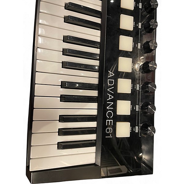Used Akai Professional Advance 61 Keyboard Workstation