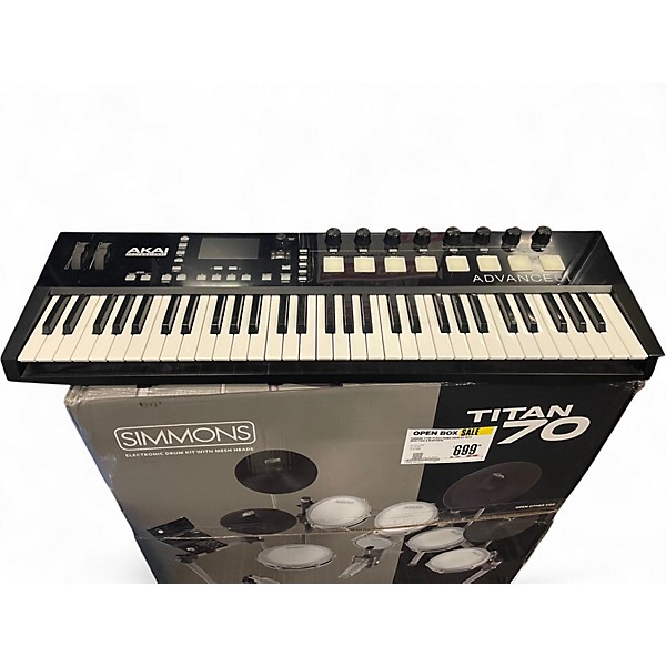 Used Akai Professional Advance 61 Keyboard Workstation