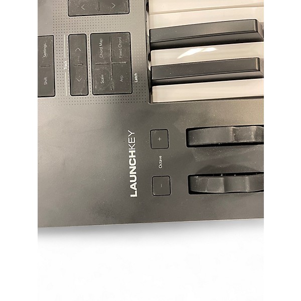 Used Novation Launchkey 25 Key MIDI Controller