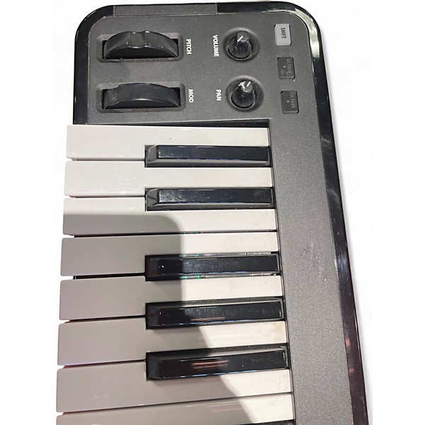 Used Line 6 Mobile Keys 49 MIDI Controller