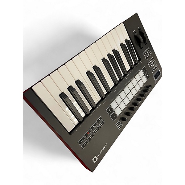 Used Novation Launchkey 25 Key MIDI Controller