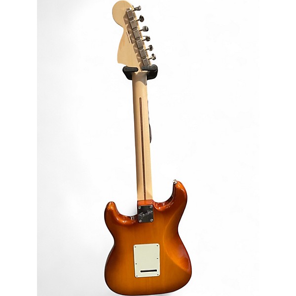 Used 2025 Fender American Performer Stratocaster SSS Honey Burst Solid Body Electric Guitar