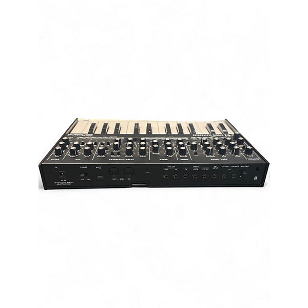 Used Arturia Minibrute 2 Synthesizer