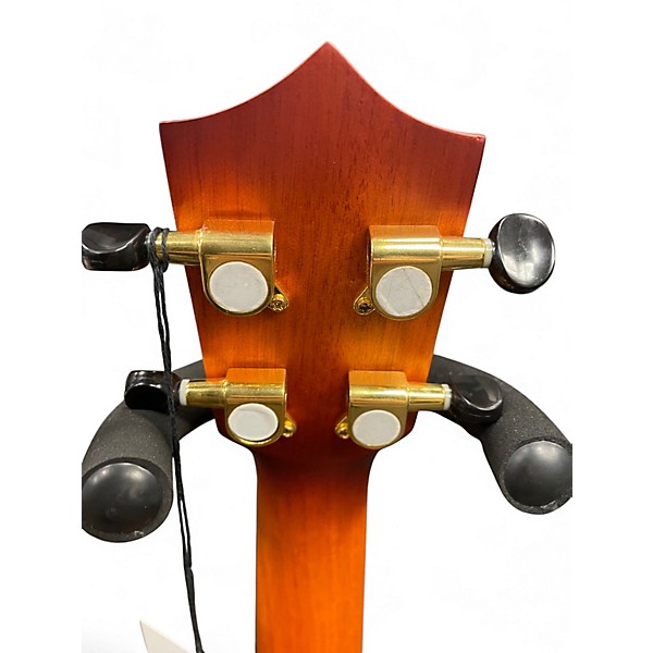 Used Amahi c31 tiger maple Ukulele