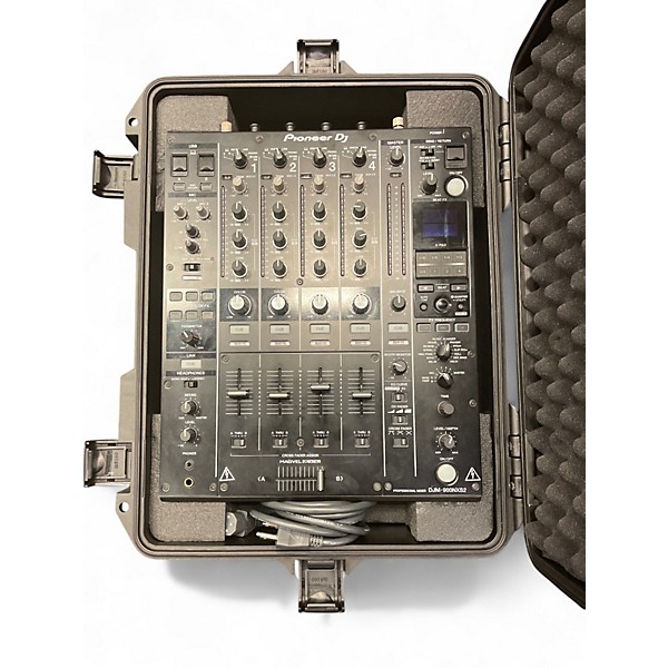 Used Pioneer DJ DJM900NXS2 DJ Mixer