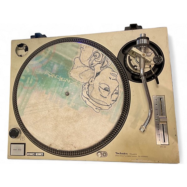 Used Technics SL1200MK2 Turntable