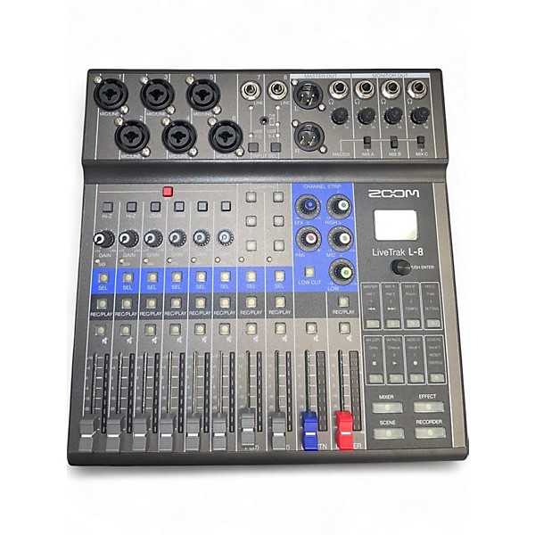 Used Zoom livetrak L-8 Powered Mixer