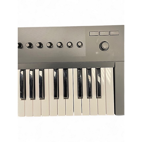 Used Native Instruments Komplete Kontrol A25 MIDI Controller