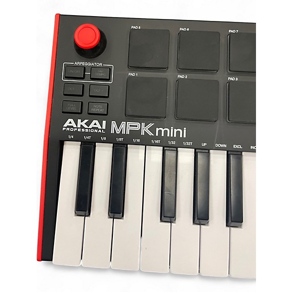 Used Akai Professional MPK mini mk3 MIDI Controller | Guitar