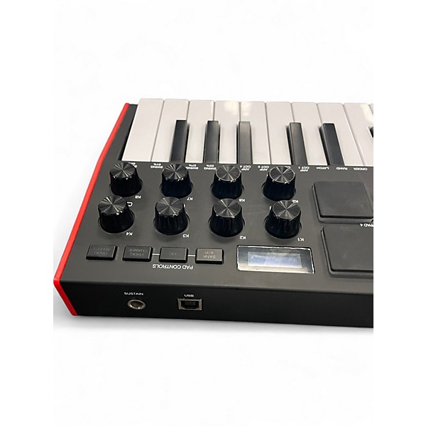 Used Akai Professional MPK mini mk3 MIDI Controller | Guitar