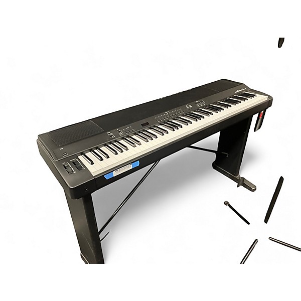 Used Yamaha P-100 CLAVINOVA